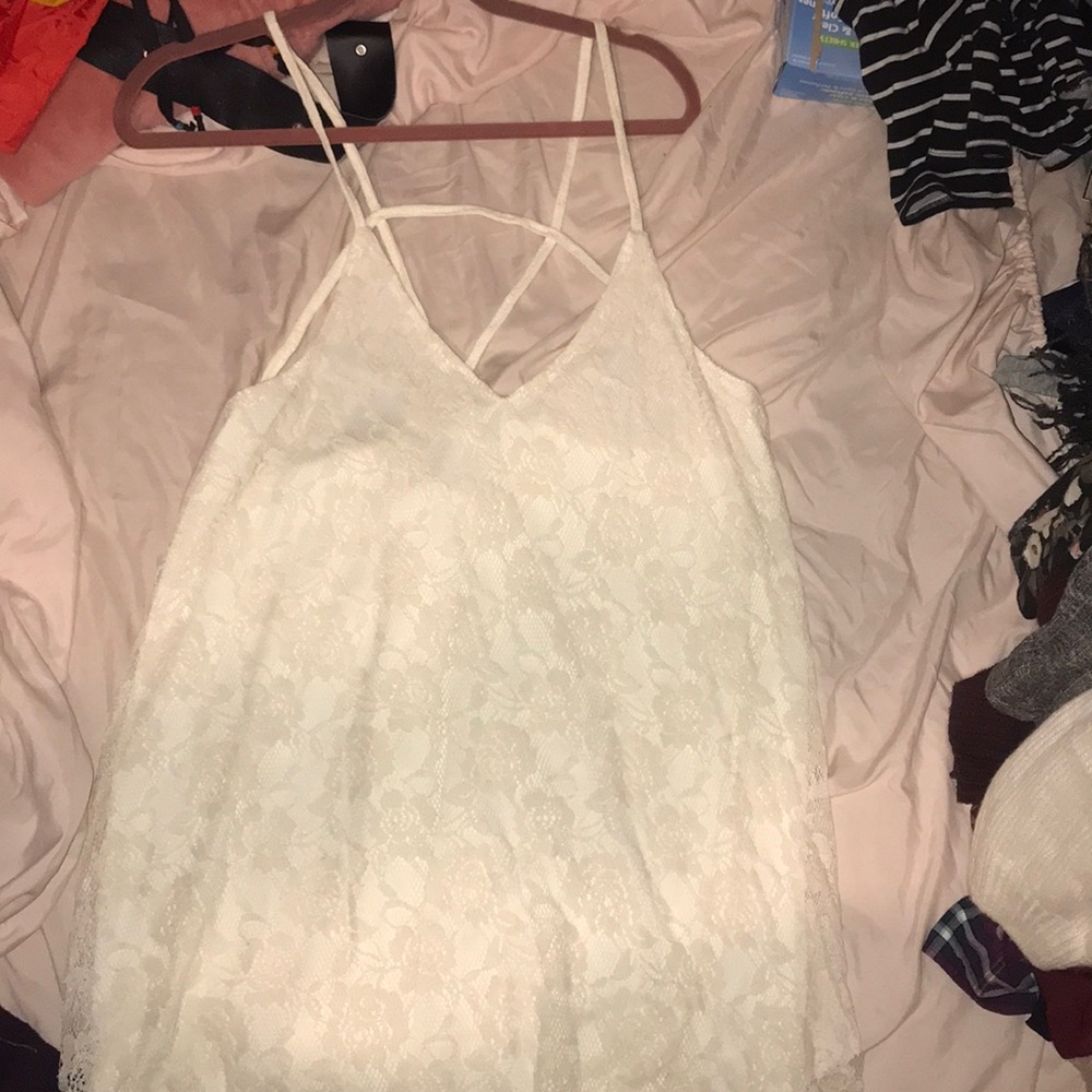 white Lacey flowy short dress